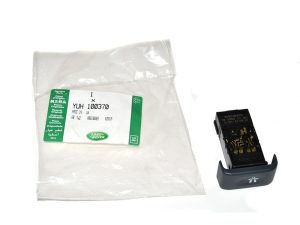 YUH100370LR
